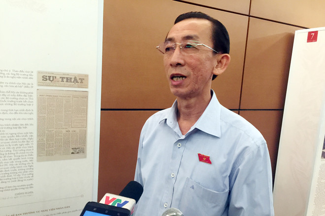 Bộ trưởng Giáo dục đăng đàn làm nóng nghị trường Quốc hội ảnh 1