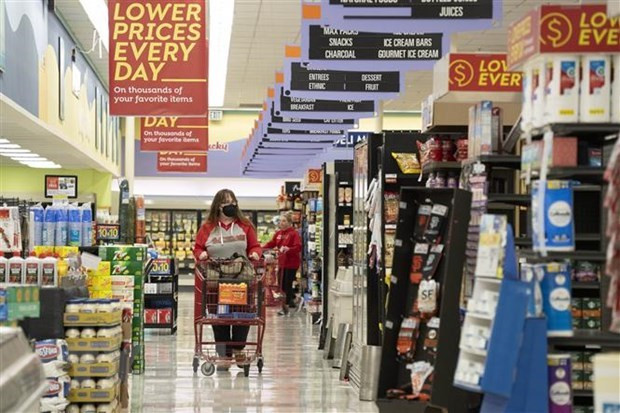 Fitch hạ điểm tín dụng của Mỹ: Giới chức Mỹ phản ứng mạnh ảnh 1