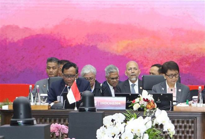 Hội nghị Cấp cao ASEAN 43: Nỗ lực ứng phó các nguy cơ trong khu vực ảnh 1