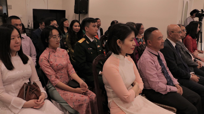 Phó Chủ tịch Quốc hội gặp gỡ cộng đồng Việt Nam tại Australia ảnh 1