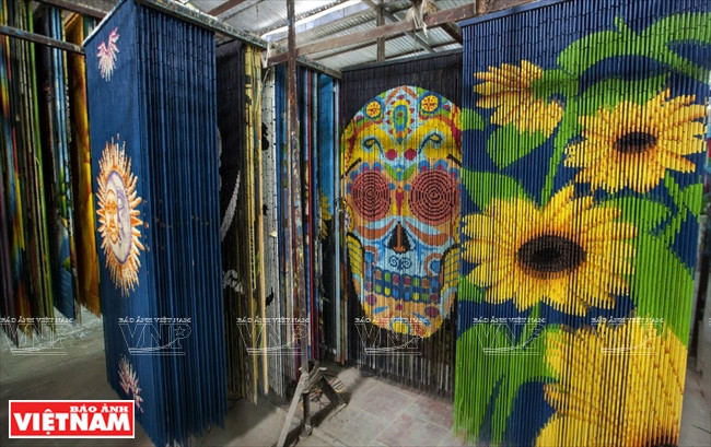 Mành trúc Tân Thông Hội - sản phẩm thủ công vẽ tay độc đáo ảnh 11