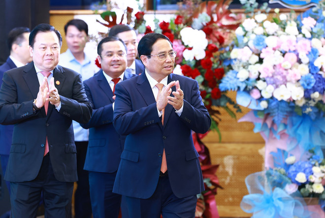 Thủ tướng Phạm Minh Chính đến dự Lễ kỷ niệm 55 năm Ngày truyền thống ngành Hóa chất Việt Nam. (Ảnh: Dương Giang/TTXVN) TTXVN_2208Thutuong2.jpg