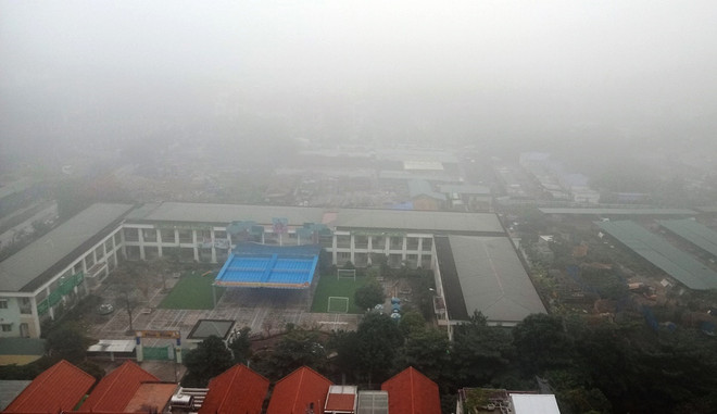 Chuyên gia lý giải nguyên nhân sương mù kèm bụi mịn dày đặc tại Hà Nội ảnh 1