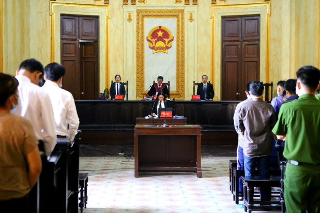 Xét xử sơ thẩm vụ án Tuấn 'Khỉ' dùng súng AK bắn chết 5 người ảnh 1