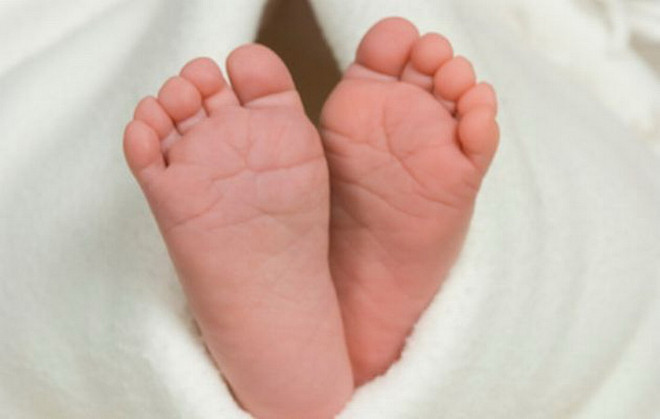 Cậu bé 12 tuổi trở thành bố sau mối quan hệ bất thường với mẹ bạn ảnh 1