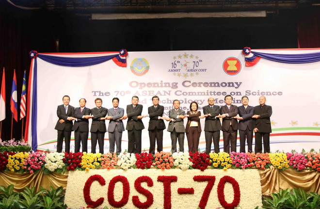 Các nước ASEAN bàn cách hợp tác lĩnh vực khoa học công nghệ ảnh 1
