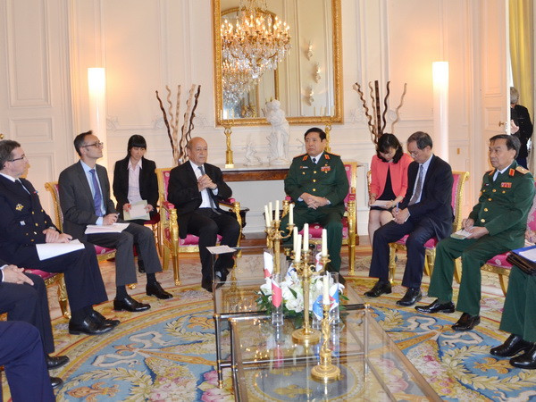 Việt Nam và Pháp tăng cường quan hệ hợp tác quốc phòng ảnh 3