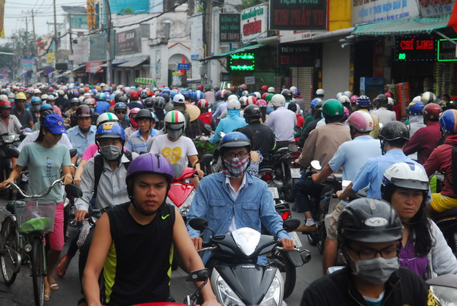 Giải quyết ùn tắc giao thông khu vực cảng Cát Lái trước Tết ảnh 1