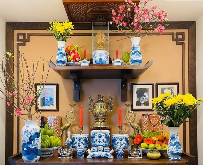 Bàn thờ gia tiên - Góc Xuân thiêng liêng trong ngày Tết cổ truyền ảnh 1