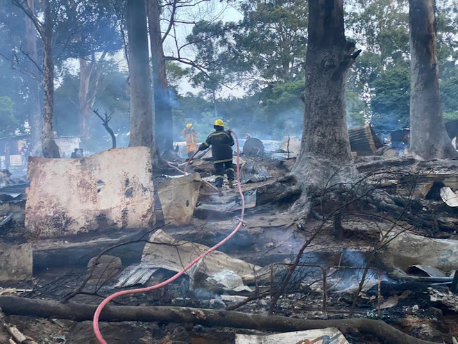 Nam Phi: Cháy lớn khiến 1 người chết, hơn 300 người mất chỗ trú ngụ ảnh 1