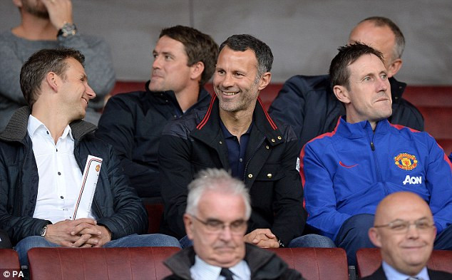 Adnan Januzaj tỏa sáng với hat-trick cho Manchester United ảnh 6