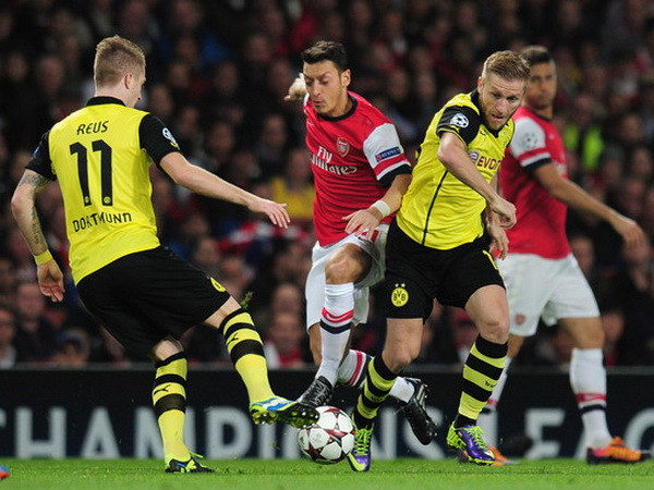 Lịch trực tiếp loạt trận mở màn vòng bảng Champions League ảnh 1