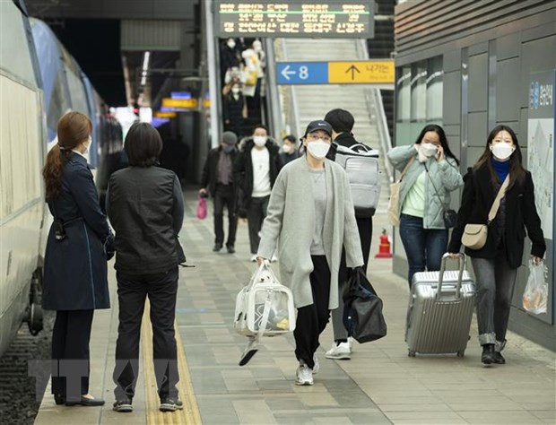 Những mảng tối bất bình đẳng giới trong đại dịch COVID-19 ảnh 2