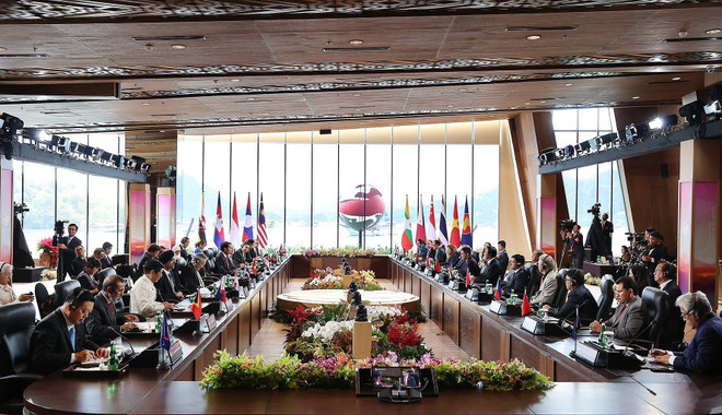Phiên Đối thoại giữa các lãnh đạo ASEAN và ABAC. (Ảnh: Dương Giang/TTXVN) TTXVN_2104ASEAN.jpg