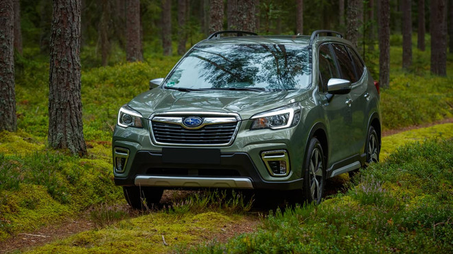 Loạt xe SUV gầm cao giá 1 tỷ đồng đáng chú ý tại thị trường Việt Nam ảnh 1