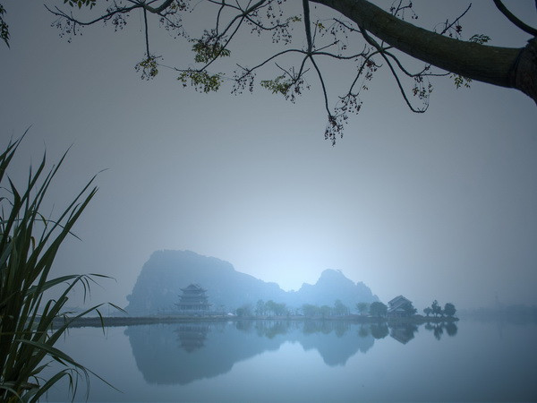 Miền Bắc tạnh ráo, nắng ấm dần lên, sáng sớm có sương mù ảnh 1