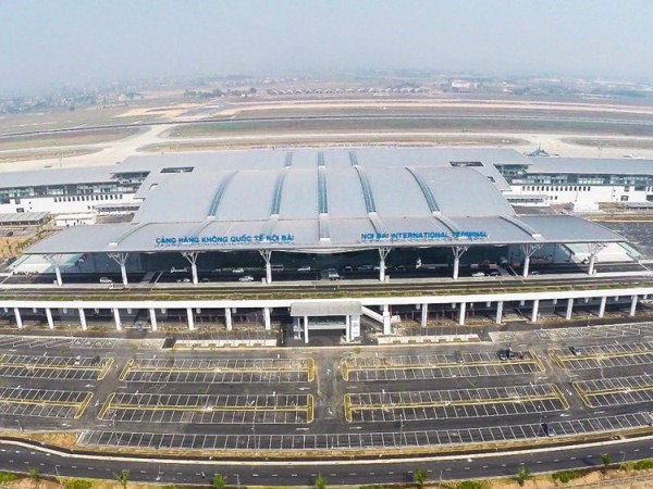 Nhà ga T2, sân bay quốc tế Nội Bài nhìn từ trên cao. (Ảnh: Minh Sơn-Hoàng Long/Vietnam+) Các cảng hàng không ưu tiên cần được đầu tư hơn 26.200 tỷ đồng ảnh 1
