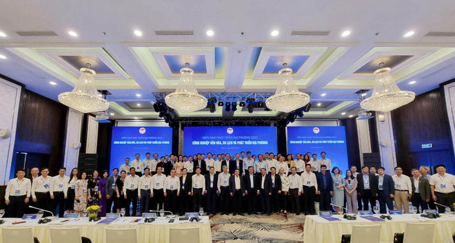 Phát triển công nghiệp văn hóa, du lịch gắn với phát triển địa phương ảnh 2