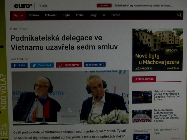 Tổng thống Milos Zeman mong muốn cân bằng thương mại Séc-Việt ảnh 1