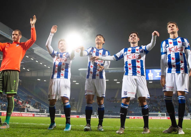 Đoàn Văn Hậu chính thức ra sân ở đội 1 của SC Heerenveen ảnh 2