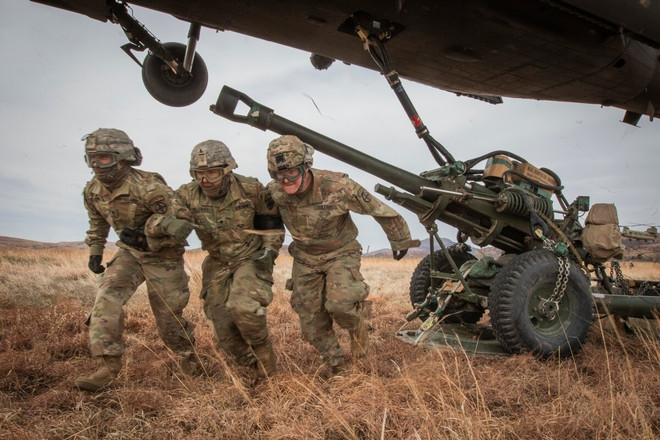 Thượng viện Mỹ bỏ phiếu thông qua dự luật chi tiêu quốc phòng ảnh 1