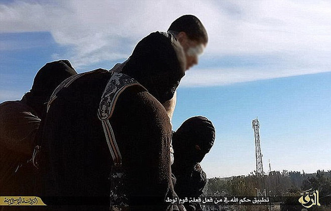 Hé lộ những điều luật IS áp đặt lên 8 triệu người ở vùng chiếm đóng ảnh 2