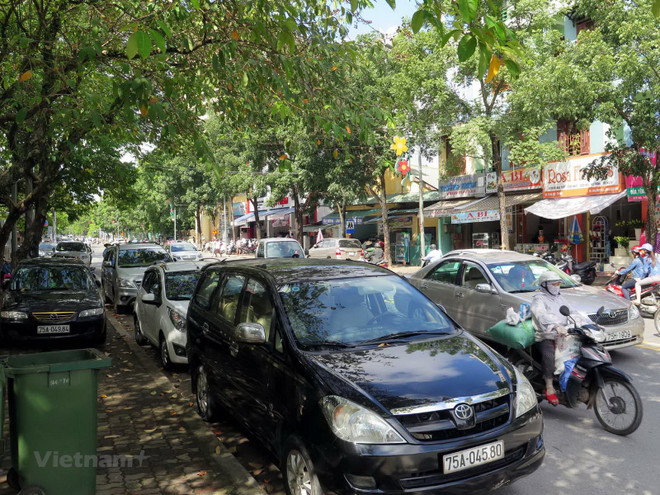 Bộ Xây dựng: Phát triển bến bãi đỗ xe đô thị còn nhiều bất cập ảnh 1