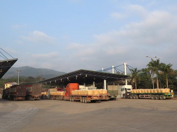 Việt Nam là đối tác thương mại lớn thứ 3 của Lào trong năm 2017 ảnh 1