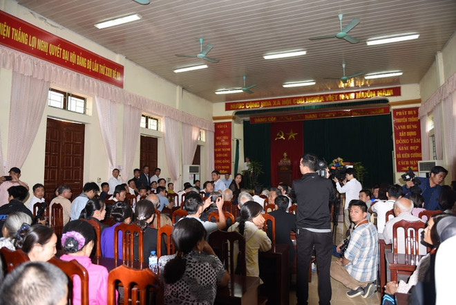 Người dân Đồng Tâm đồng ý thả người sau cuộc đối thoại ảnh 5