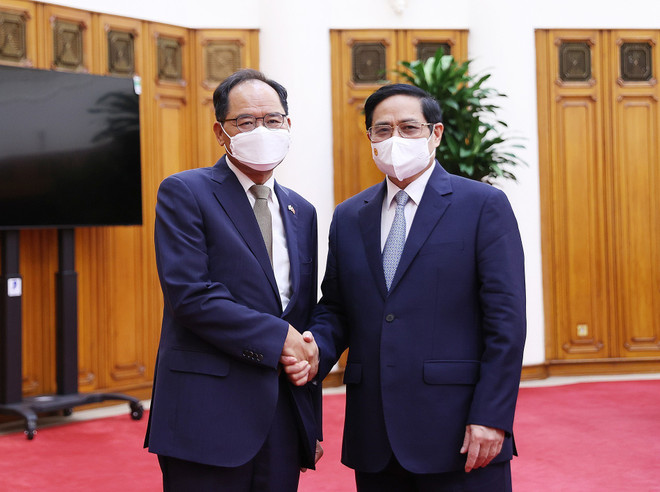 Thủ tướng Phạm Minh Chính tiếp Đại sứ Hàn Quốc Park Noh Wan ảnh 1