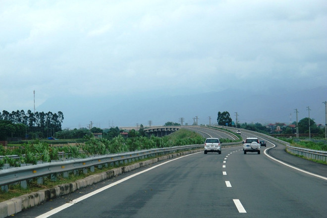 Hơn 20.800 tỷ đồng xây dựng 85km đường cao tốc Hòa Bình-Mộc Châu ảnh 1