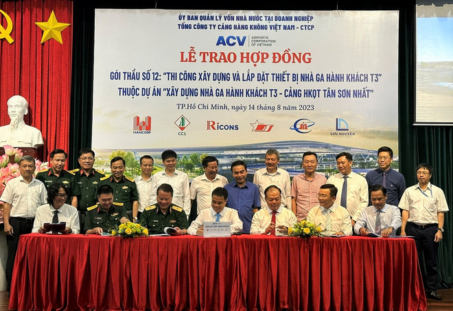 Trao gói thầu thi công xây dựng Nhà ga T3 Sân bay Tân Sơn Nhất ảnh 1