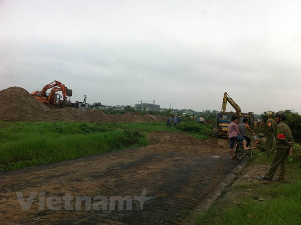 Vi phạm quản lý đất đai, 3 cán bộ thành phố Cẩm Phả bị khiển trách ảnh 1