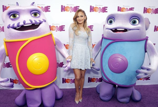 Rihanna bất ngờ “kém sắc” trước vẻ rạng rỡ của Jennifer Lopez ảnh 5