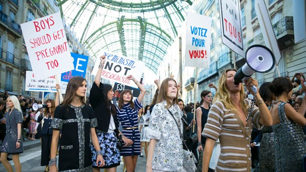 Những khoảnh khắc đẹp nhất 20 năm sự nghiệp của Gisele Bündchen ảnh 6