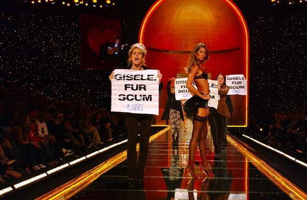 Những khoảnh khắc đẹp nhất 20 năm sự nghiệp của Gisele Bündchen ảnh 3