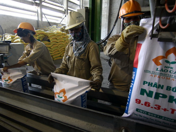 Chi phí sản xuất hóa chất, phân bón sẽ tăng 7% theo giá điện mới ảnh 1