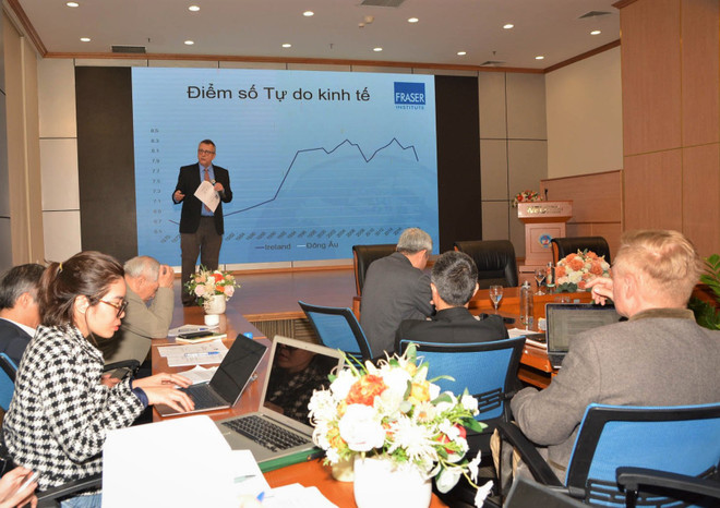 Cơ chế thị trường là 'chìa khóa' giúp thoát bẫy thu nhập trung bình ảnh 1