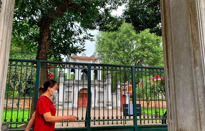 Cha mẹ lo lắng chất lượng giáo dục, sức khỏe con khi học trực tuyến ảnh 2