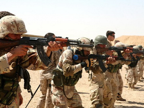 Mỹ đã bắt đầu huấn luyện quân đội Iraq chống phiến quân IS ảnh 1