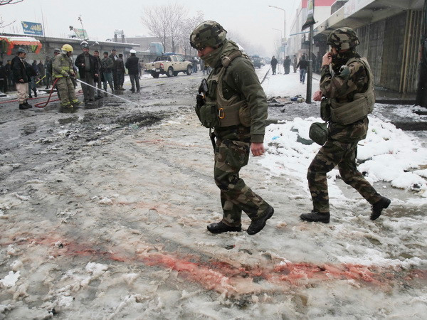 Máy bay Mỹ ném bom nhầm quân NATO, 5 người thiệt mạng ảnh 1