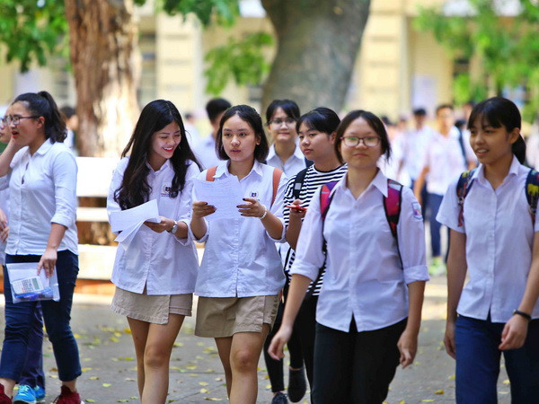 (Ảnh minh họa: Minh Quyết/TTXVN) Thời tiết khá mát mẻ trong 3 ngày diễn ra kỳ thi THPT quốc gia ảnh 1