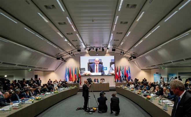 OPEC có thể giảm nguồn cung sâu hơn khi triển vọng năm 2020 yếu đi ảnh 1