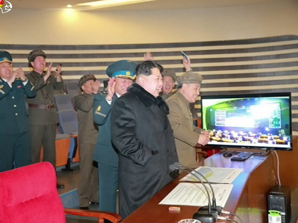 Hàn Quốc không tin Triều Tiên có công nghệ tên lửa trở lại khí quyển ảnh 1