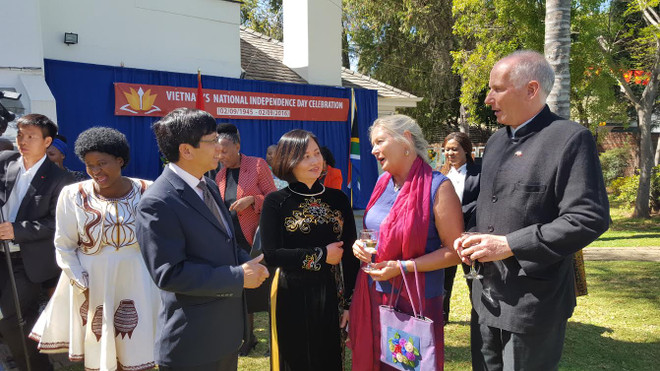 Các hoạt động kỷ niệm tại Lào, Campuchia, Nhật Bản, Nam Phi ảnh 2