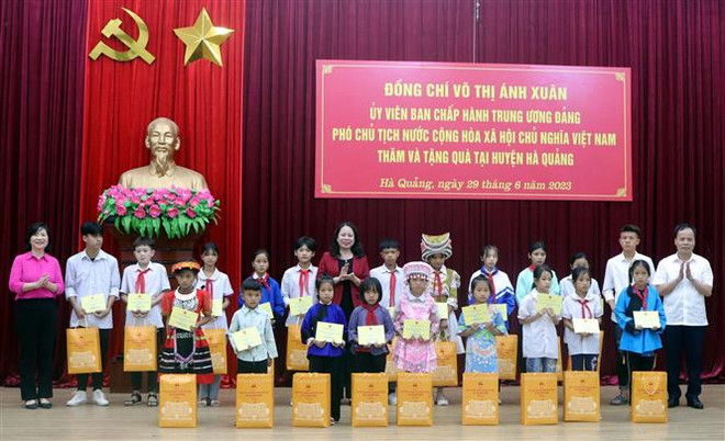 Phó Chủ tịch nước làm việc tại Cao Bằng: Phát huy nguồn lực lòng dân ảnh 3