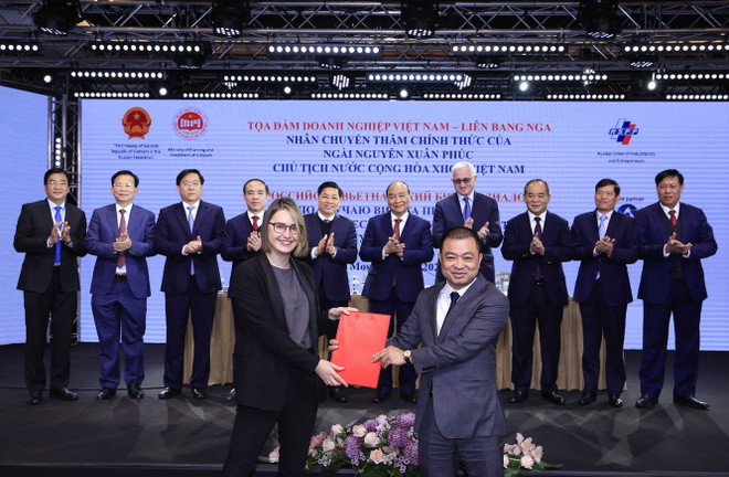 Chủ tịch nước Nguyễn Xuân Phúc dự tọa đàm doanh nghiệp Việt-Nga ảnh 2