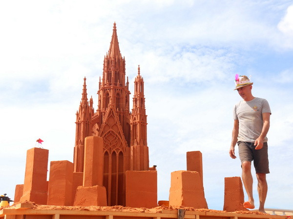 Độc đáo công viên tượng cát đầu tiên ở Việt Nam ảnh 1