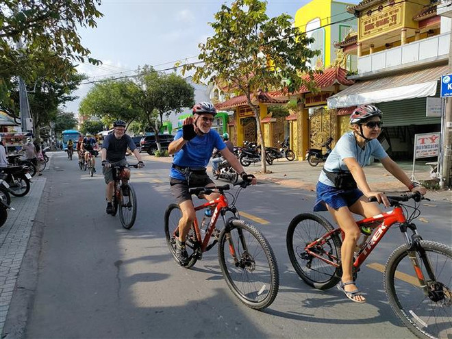 Dịp Tết Dương lịch 2023, tổng thu từ khách du lịch đạt 9.600 tỷ đồng ảnh 1