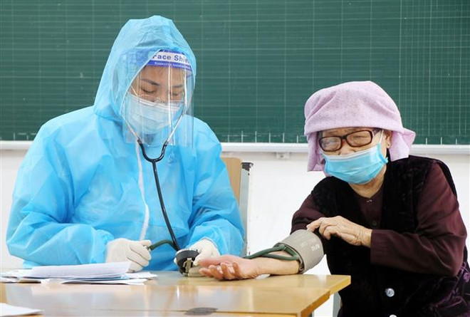 Từng bước phục hồi kinh tế kiểm soát tốt dịch trong tình hình mới ảnh 1